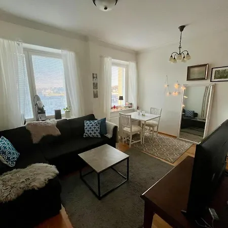 Lejlighed Charming One-bedroom In Grand House In The Center Of Kokkola (Karleby)